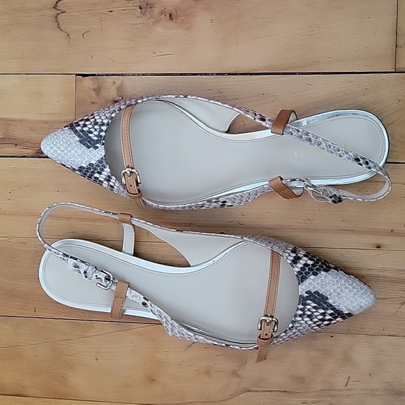 Coach Wooster slingbacks in size 51/2. - Picture 3 of 5